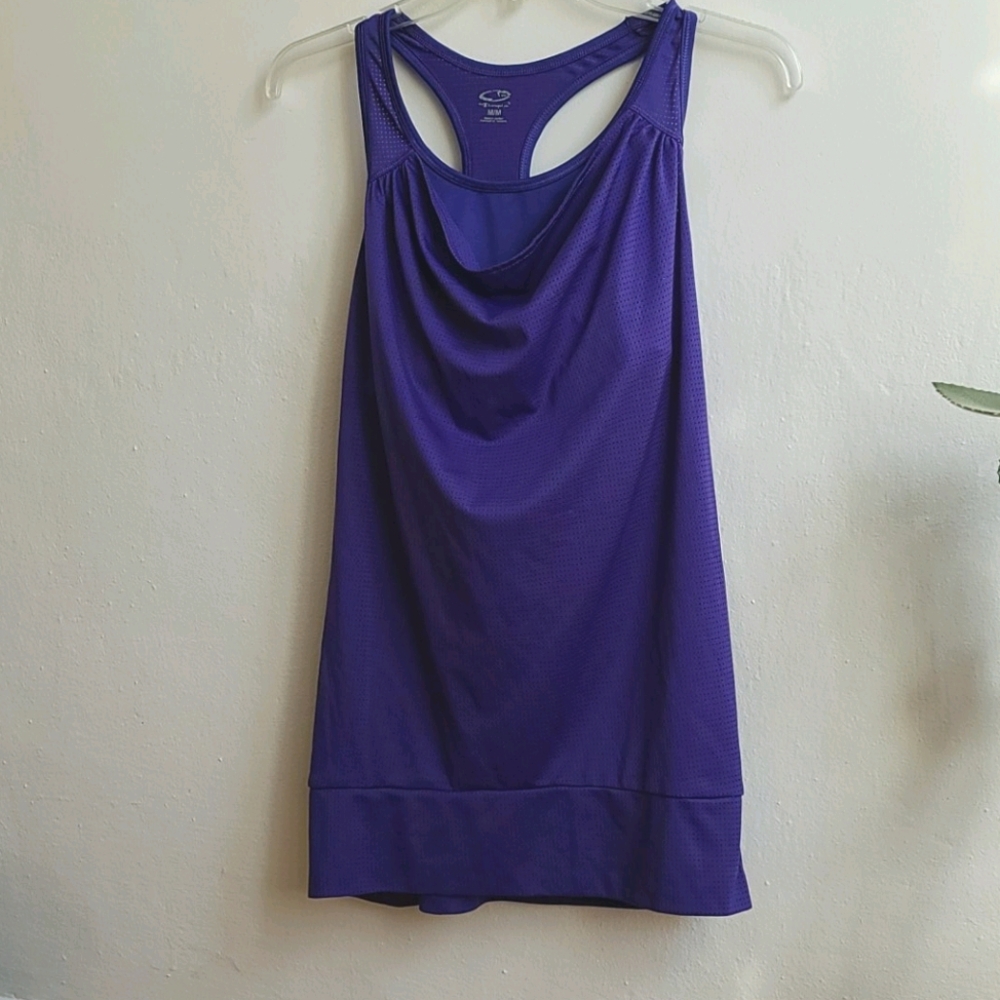 Lightweight yoga/workout top with built-in bra